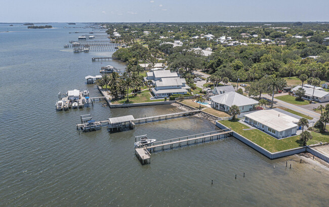 Building Photo - 13630 N Indian River Dr