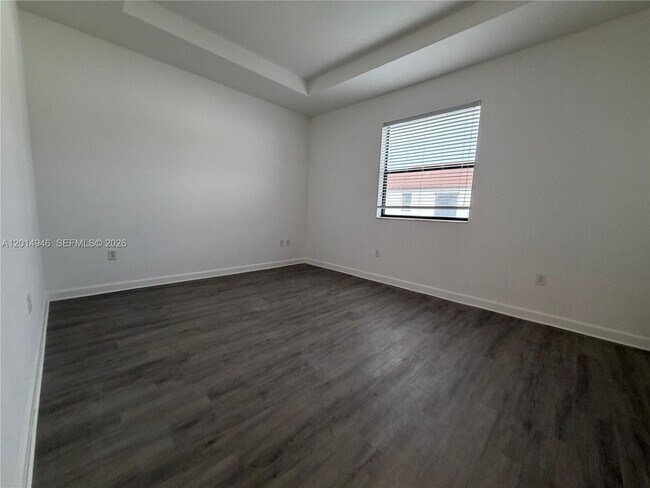 Building Photo - 10606 W 33rd Way