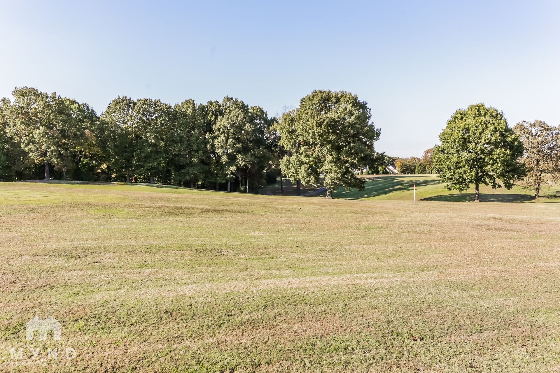 Building Photo - 540 Classic Dr N