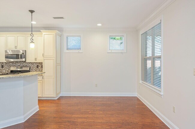 Building Photo - 106 Black Bear Circle