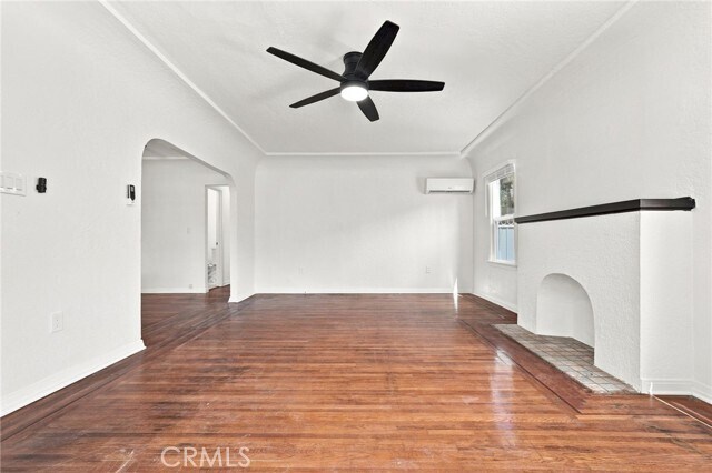 Building Photo - 5915 Morrill Ave