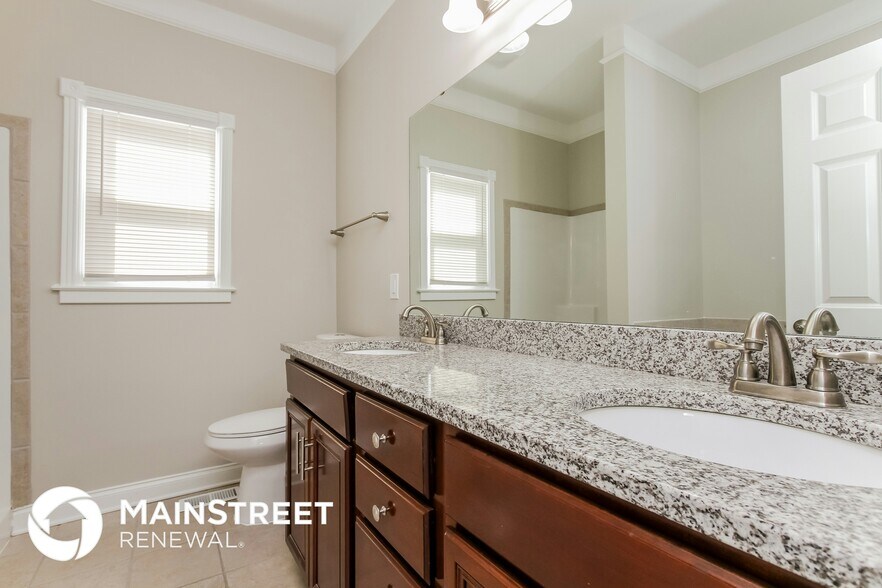 Building Photo - 15032 Alexander Pl Dr