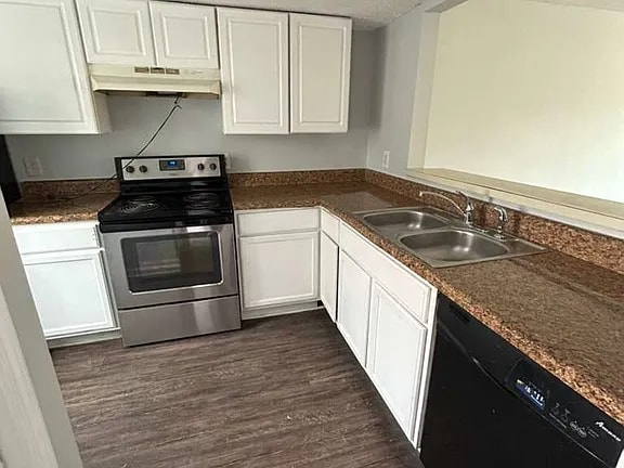 Building Photo - 306 Cedar St