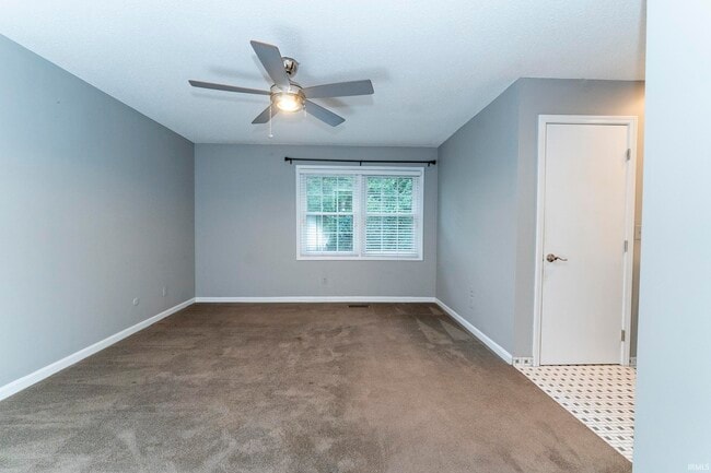 Building Photo - 107 Olde Newburgh Dr
