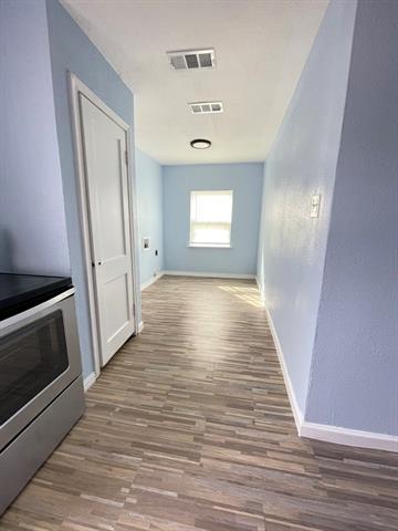 Building Photo - 3010 Modree Ave