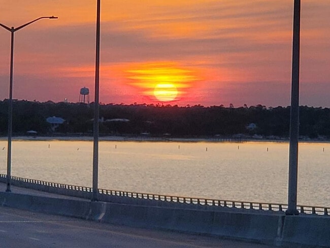 Building Photo - 506 N Beach Blvd