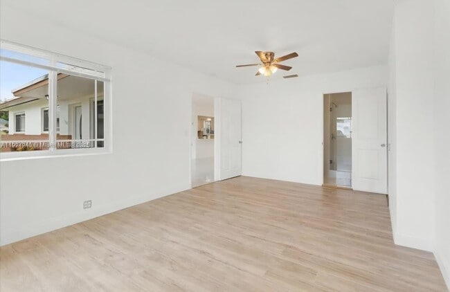 Building Photo - 7160 SW 5th Ct