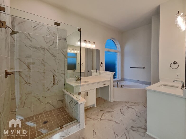 Building Photo - 6022 Painswick Dr