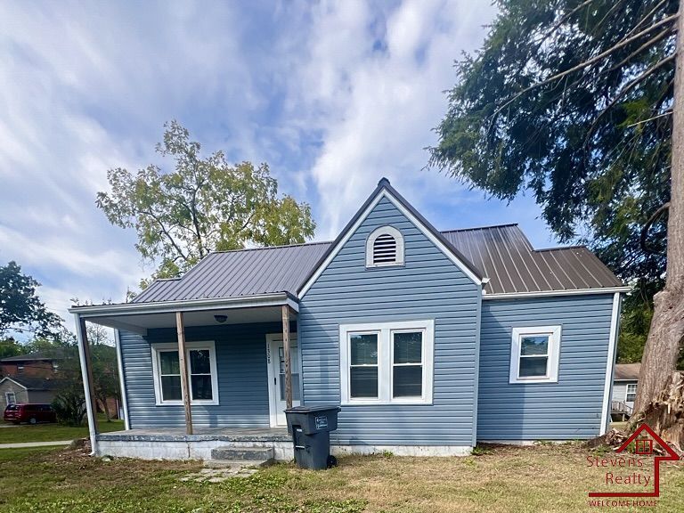 Primary Photo - 1308 Virginia Ave