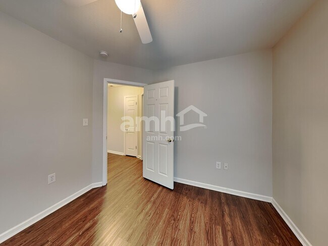 Building Photo - 4003 Semmes Ln