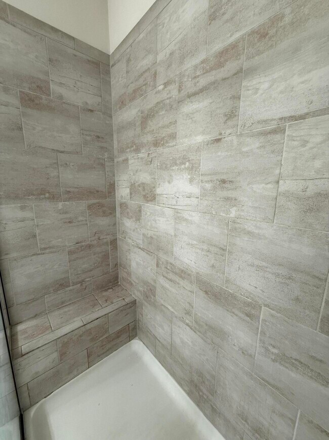 Building Photo - 6394 S Trailwoods Dr