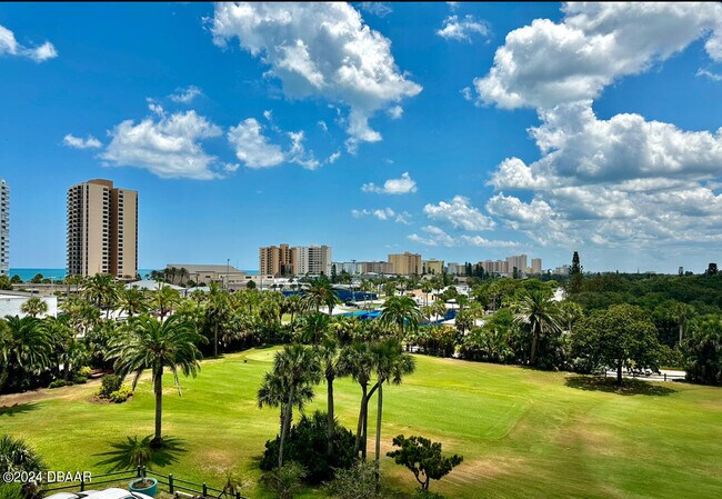 Building Photo - 1 Oceans W Blvd