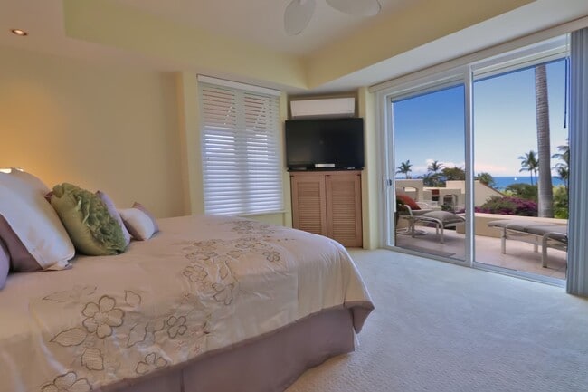 Building Photo - Furnished, 2 Bed/3 Bath Wailea Palms Residence Gated with Ocean Views