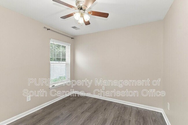 Building Photo - 1322 Palm Cove Dr