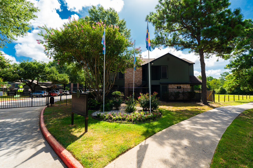 Building Photo - OAK BEND APARTMENTS