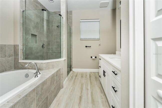 Building Photo - 1011 Johnston Rd SE