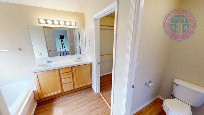 Building Photo - Beaverton - Two En-Suites! LVT Plank Flooring, No Carpet