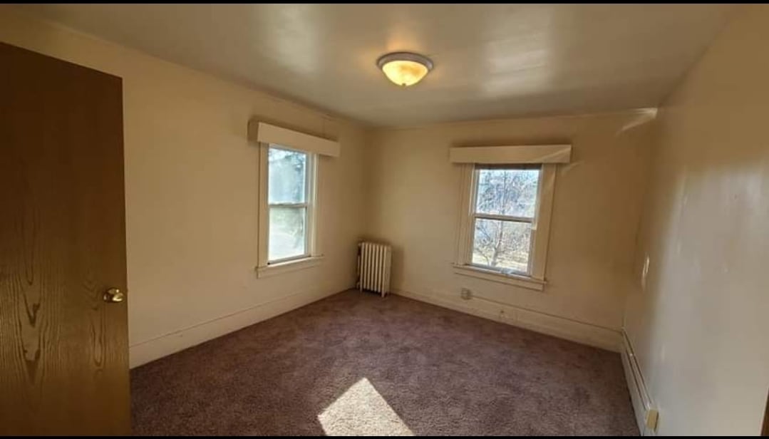 Building Photo - 819 11th St N