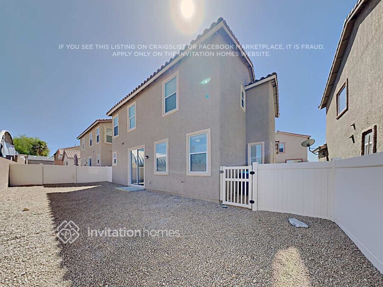 Building Photo - 556 Bayo Canyon Ct