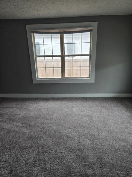 Building Photo - 2123 Highland Ave