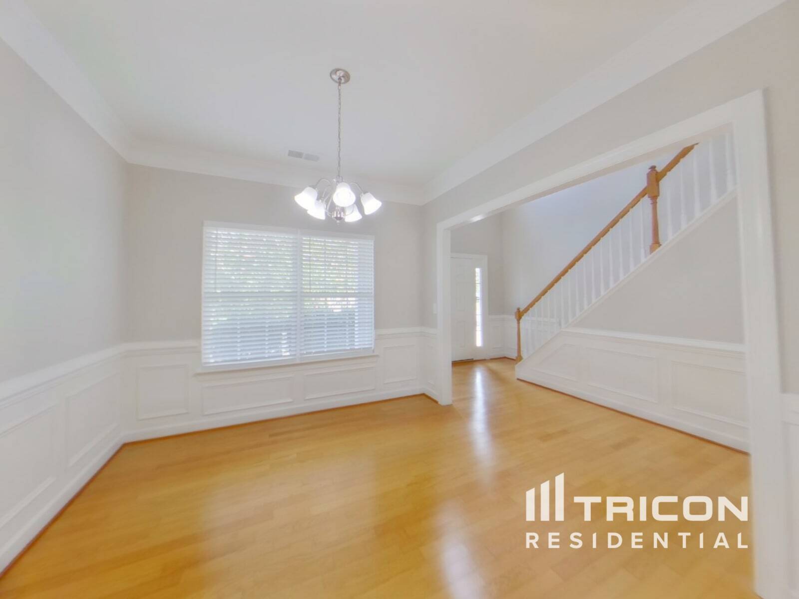 Building Photo - 2625 Sierra Chase Dr