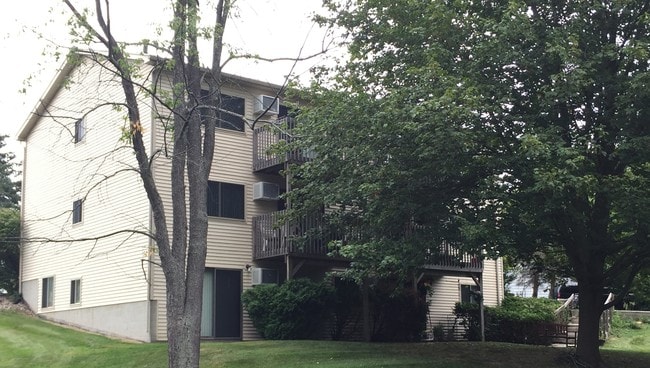 Building Photo - 13095 Prairie View Dr
