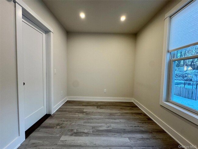 Building Photo - 32 NY-343