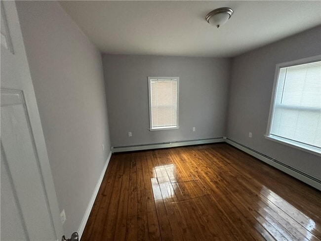 Building Photo - 47 Laval St