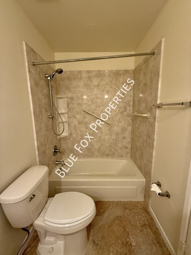 Building Photo - 4635 E Camino Rosa