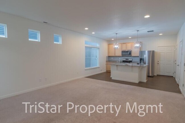 Building Photo - 6463 Crossdrum Point