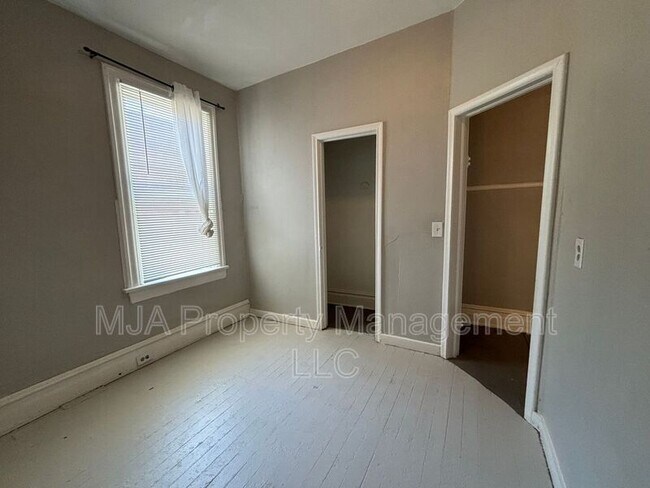 Building Photo - 1631 S 500 E