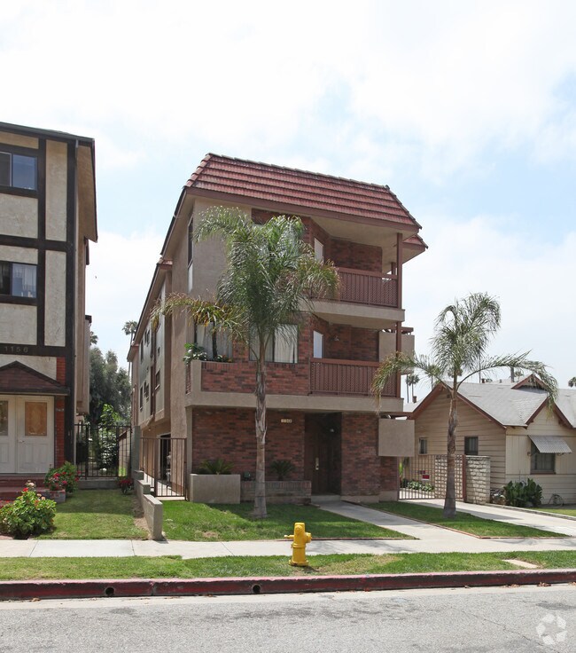 Building Photo - 1148 Raymond Ave