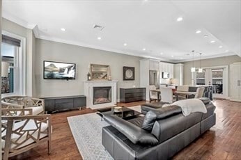 Building Photo - 355 K St