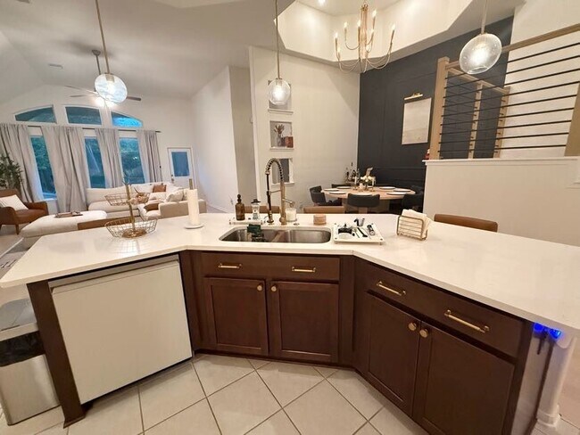 Building Photo - 23609 Zinfandel Dr