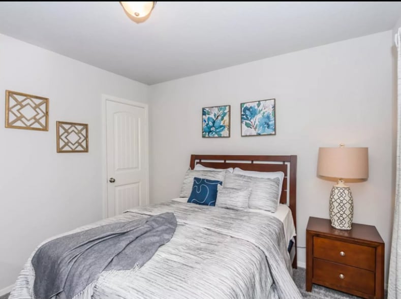 Building Photo - 5089 Woodstream Dr