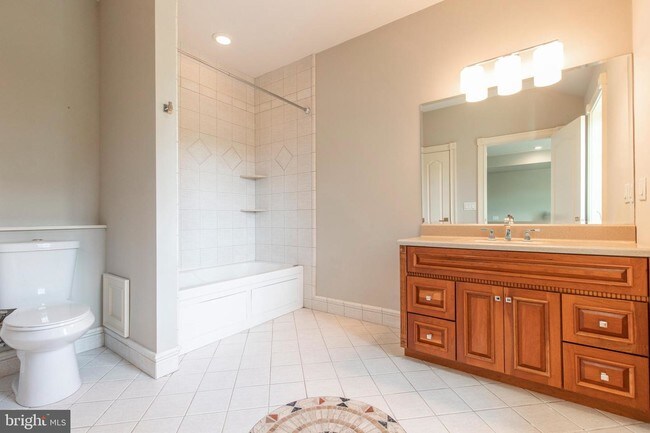 Building Photo - 2115 Pony Trail Dr