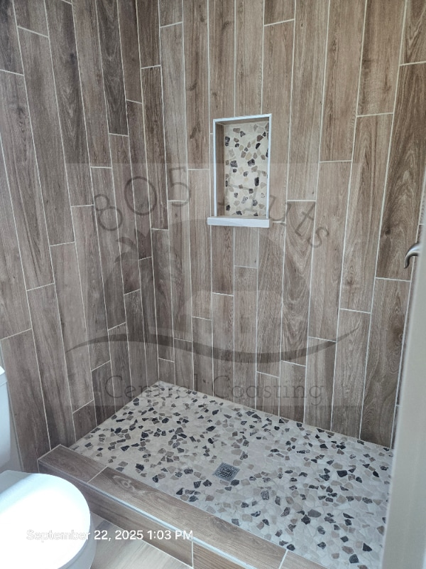 Building Photo - 1378 Yale Pl