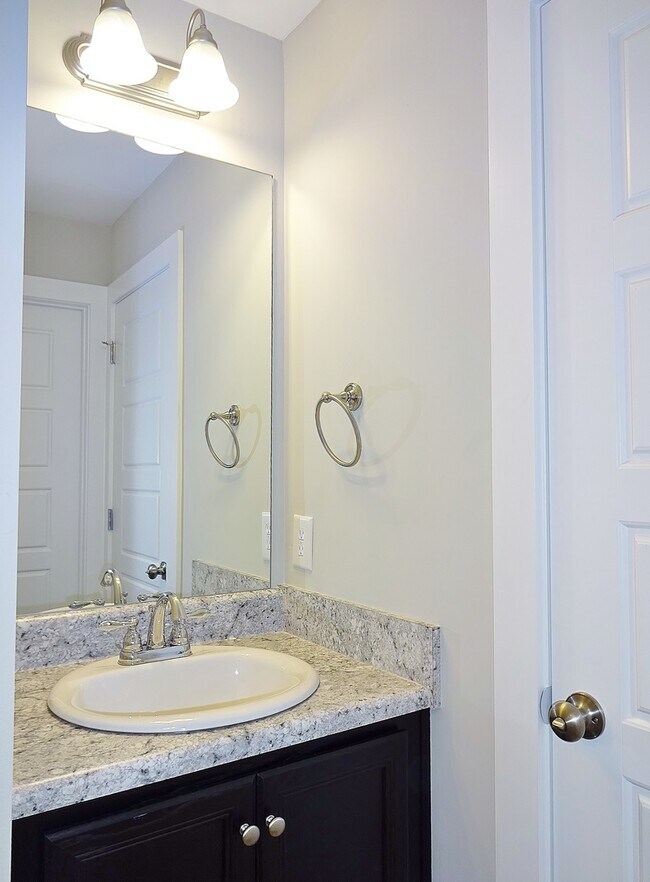 Building Photo - 555 Polo Way