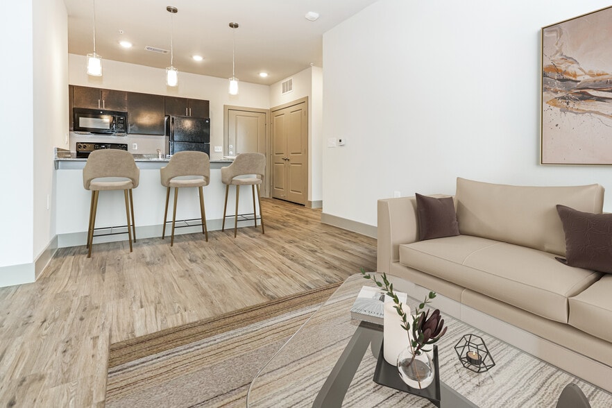 Gateway Oak Cliff 400 S Beckley Ave Dallas TX 75203 Apartment Finder