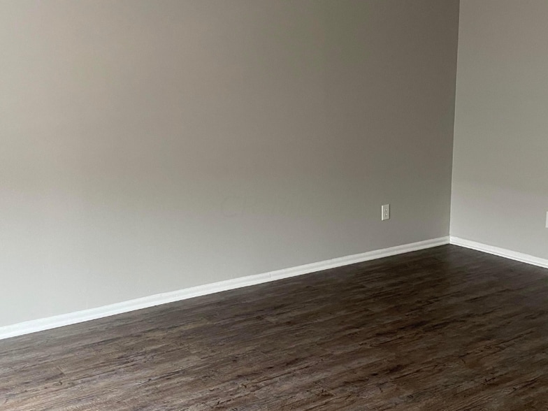 Building Photo - 7755 Hansgrove Ct