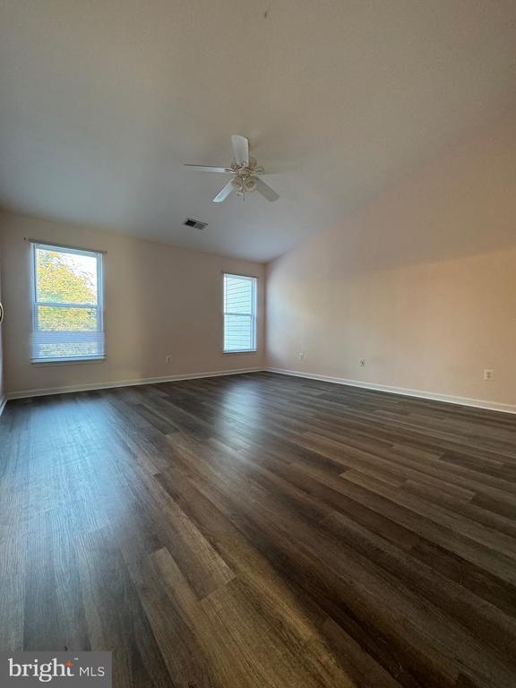 Building Photo - 21485 Trowbridge Square