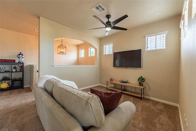 Building Photo - 407 Indianwood Dr