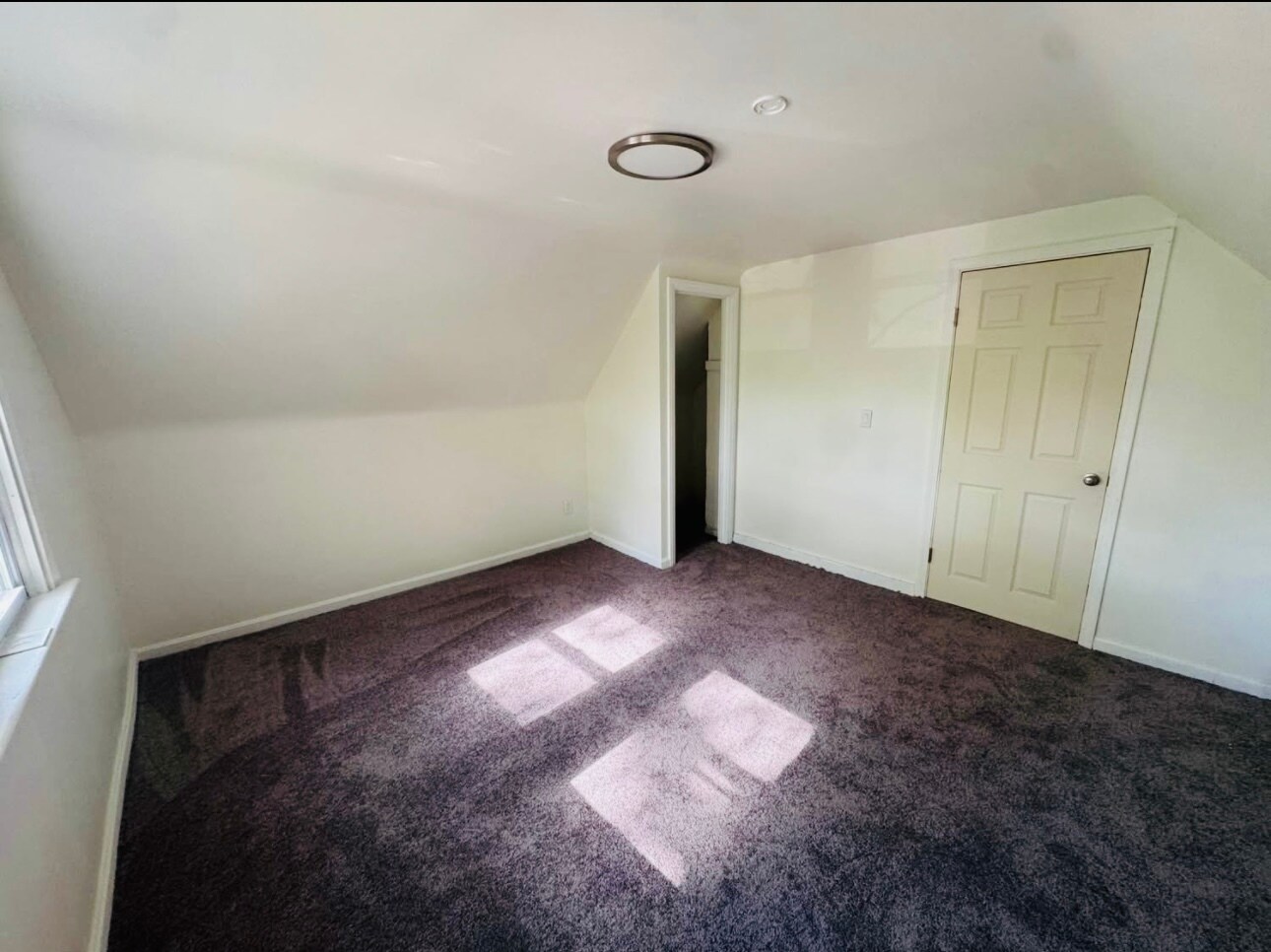 Building Photo - 2065 W 85th St