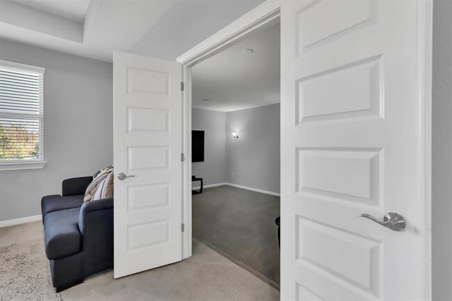 Building Photo - 16321 Horse Trap Ln