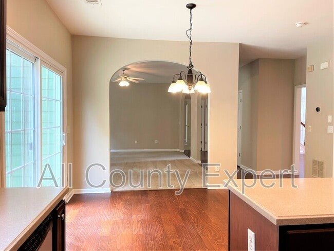 Building Photo - 3045 Spring Field Ct