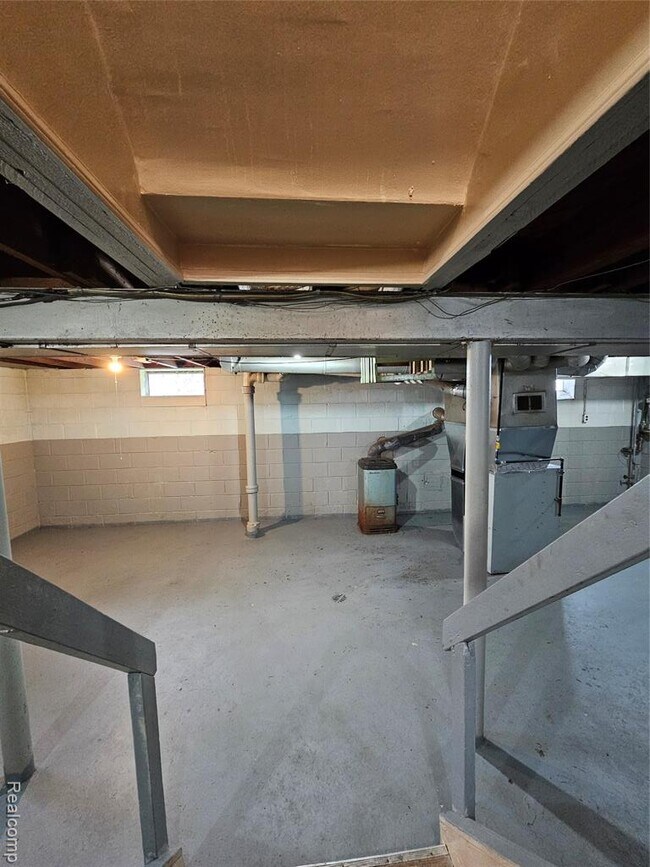 Building Photo - 11764 Beaconsfield St