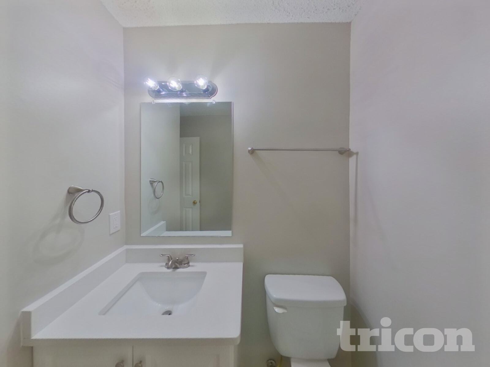 Building Photo - 7400 Palmetto Ct