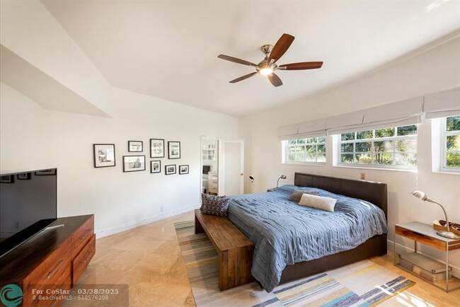 Building Photo - 6205 SW 108th St