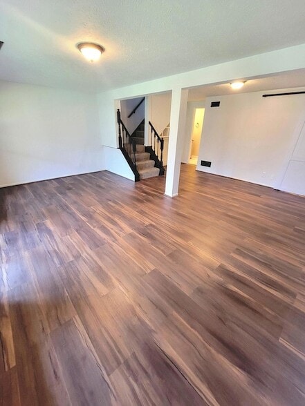 Building Photo - 1608 Shady Cove Ln