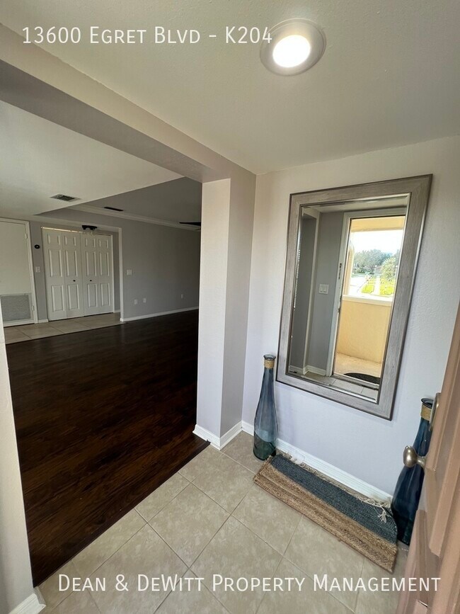 Building Photo - 13600 Egret Blvd
